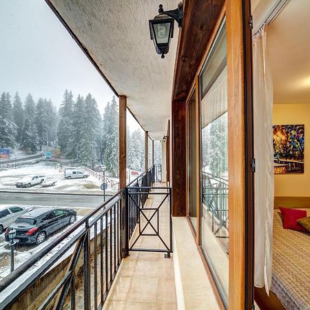 Cozy And Cute 1Bd Apartment In The Castle Complex By Flat Mаnager Pamporowo Exterior foto
