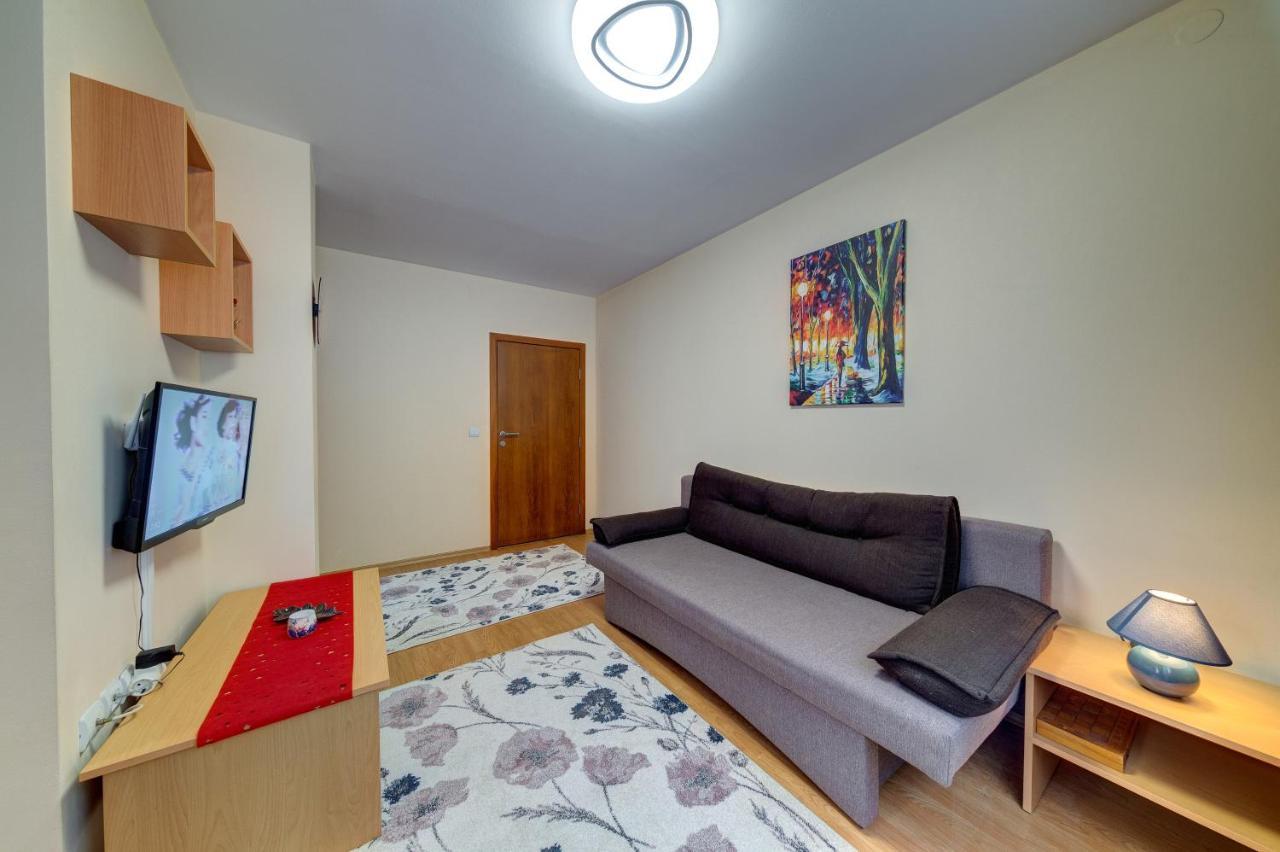 Cozy And Cute 1Bd Apartment In The Castle Complex By Flat Mаnager Pamporowo Exterior foto